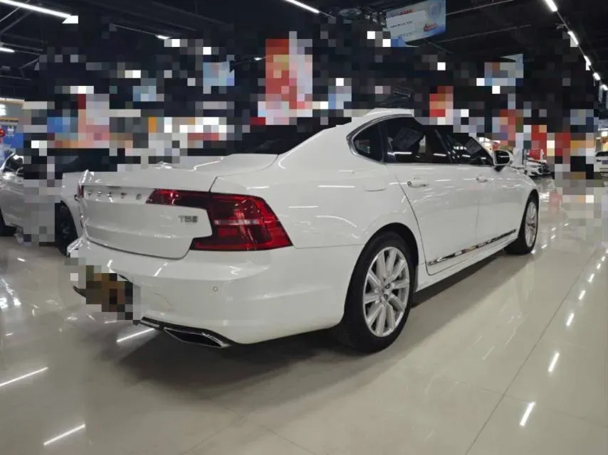 2020 Volvo S90 2.0T 190HP L4 8AT,autocango,china used car exporter,china ev exporter,chinese used car exporter,chinese used ev exporter