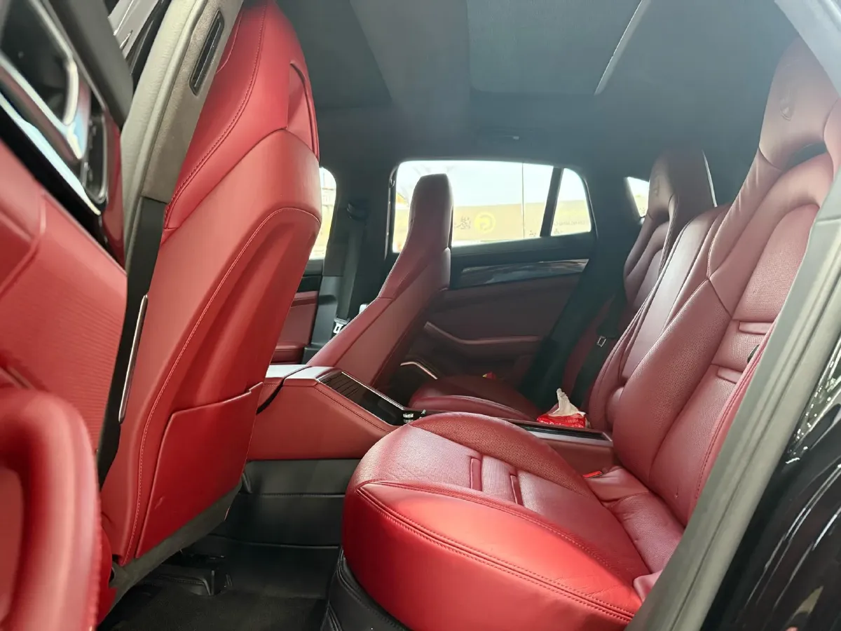 2017 BMW X6 3.0T 306HP L6 8AT,autocango,china used car exporter,china ev exporter,chinese used car exporter,chinese used ev exporter