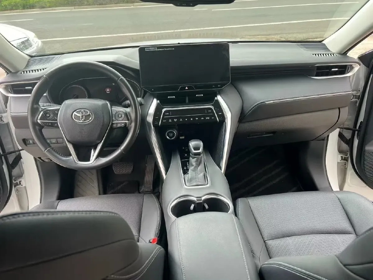 2022 Toyota Harrier 2.0L 171HP L4 CVT,autocango,china used car exporter,china ev exporter,chinese used car exporter,chinese used ev exporter