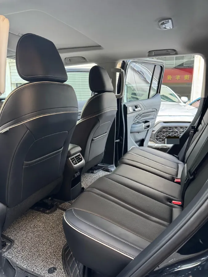 2021 Tank 300 2.0T 227HP L4 8AT,autocango,china used car exporter,china ev exporter,chinese used car exporter,chinese used ev exporter