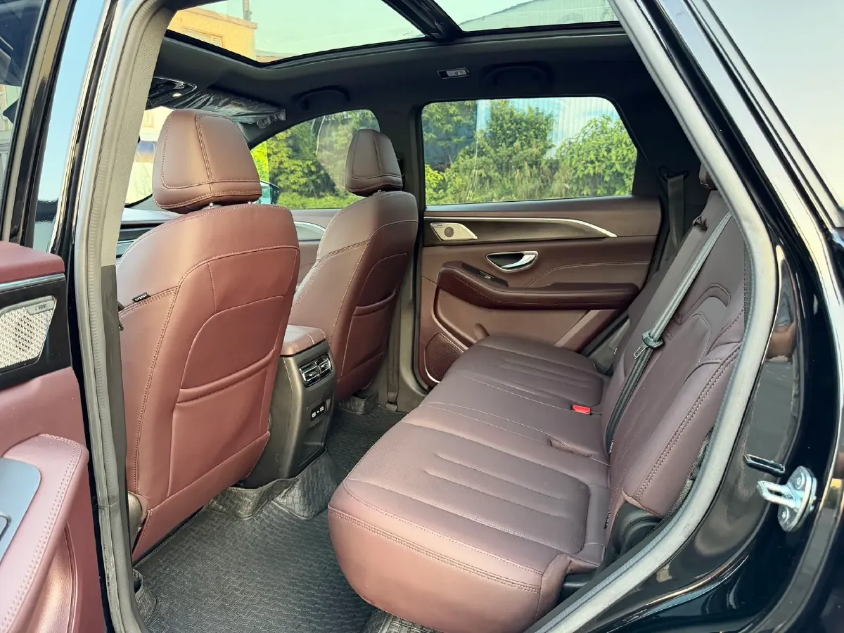 2023 Jetour X90 2.0T 254HP L4 7DCT,autocango,china used car exporter,china ev exporter,chinese used car exporter,chinese used ev exporter