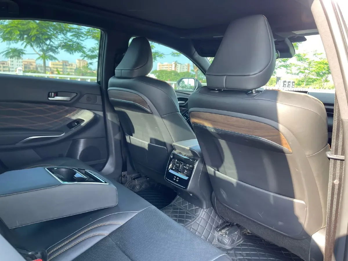 2024 Toyota Avalon 2.0L 152HP L4 E-CVT Hybrid,autocango,china used car exporter,china ev exporter,chinese used car exporter,chinese used ev exporter