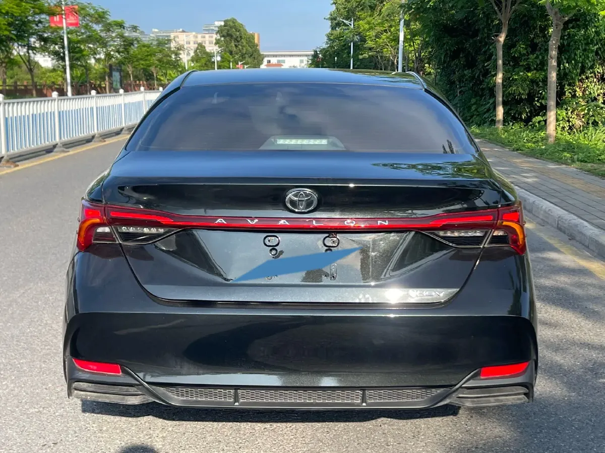 2024 Toyota Avalon 2.0L 152HP L4 E-CVT Hybrid,autocango,china used car exporter,china ev exporter,chinese used car exporter,chinese used ev exporter