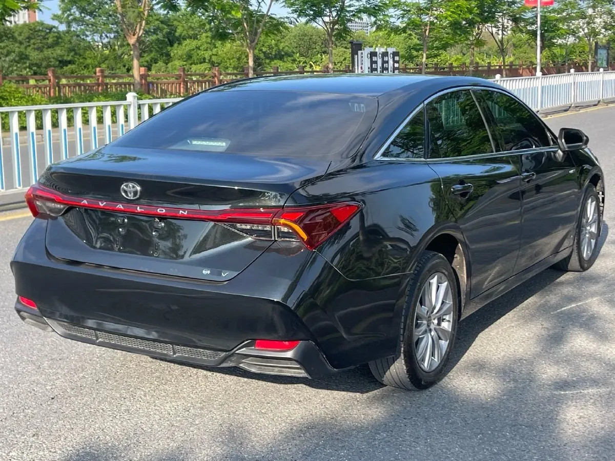2024 Toyota Avalon 2.0L 152HP L4 E-CVT Hybrid,autocango,china used car exporter,china ev exporter,chinese used car exporter,chinese used ev exporter