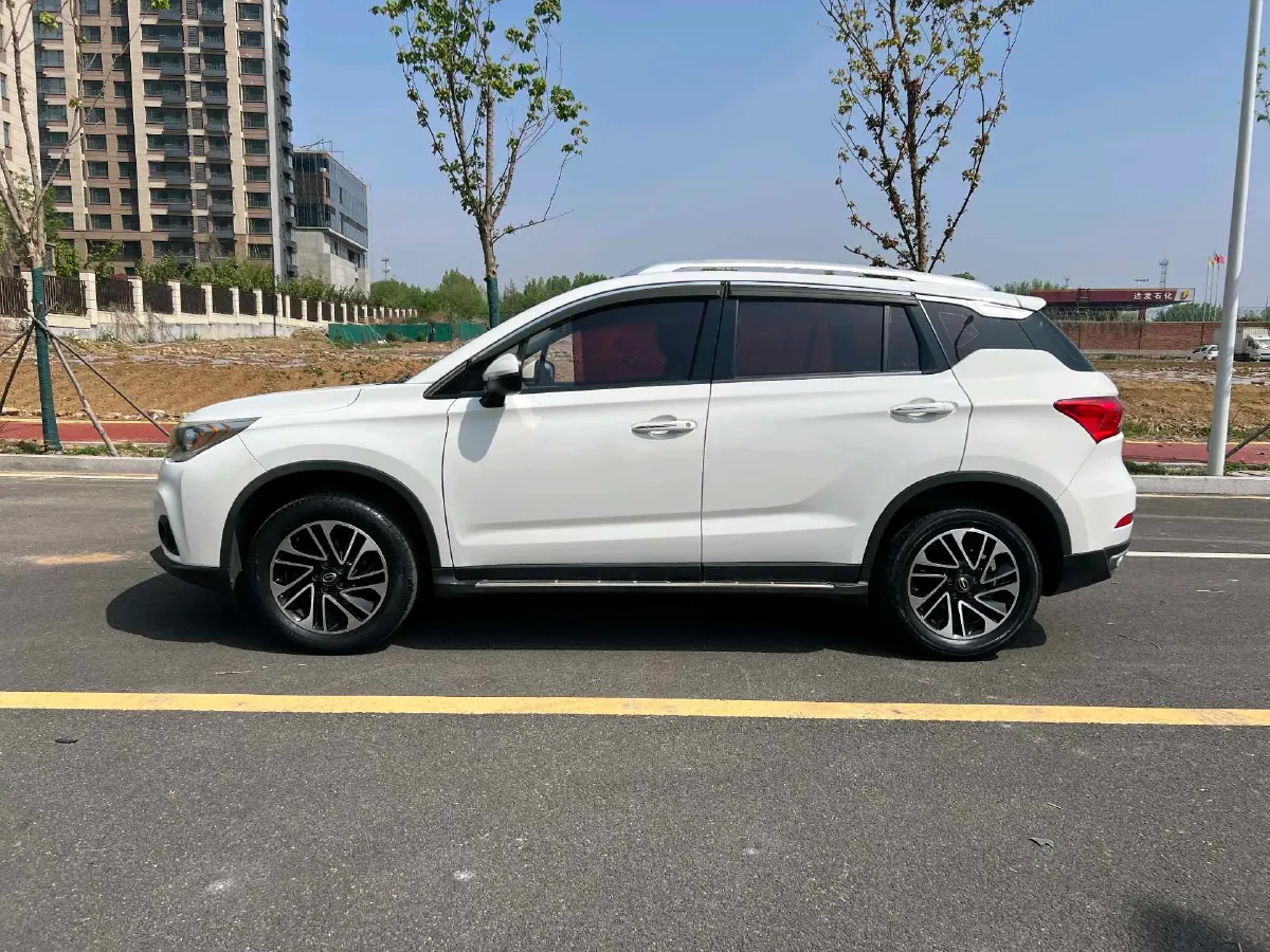 2017 GAC Trumpchi GS4 1.3T 137HP L4 5MT,autocango,china used car exporter,china ev exporter,chinese used car exporter,chinese used ev exporter
