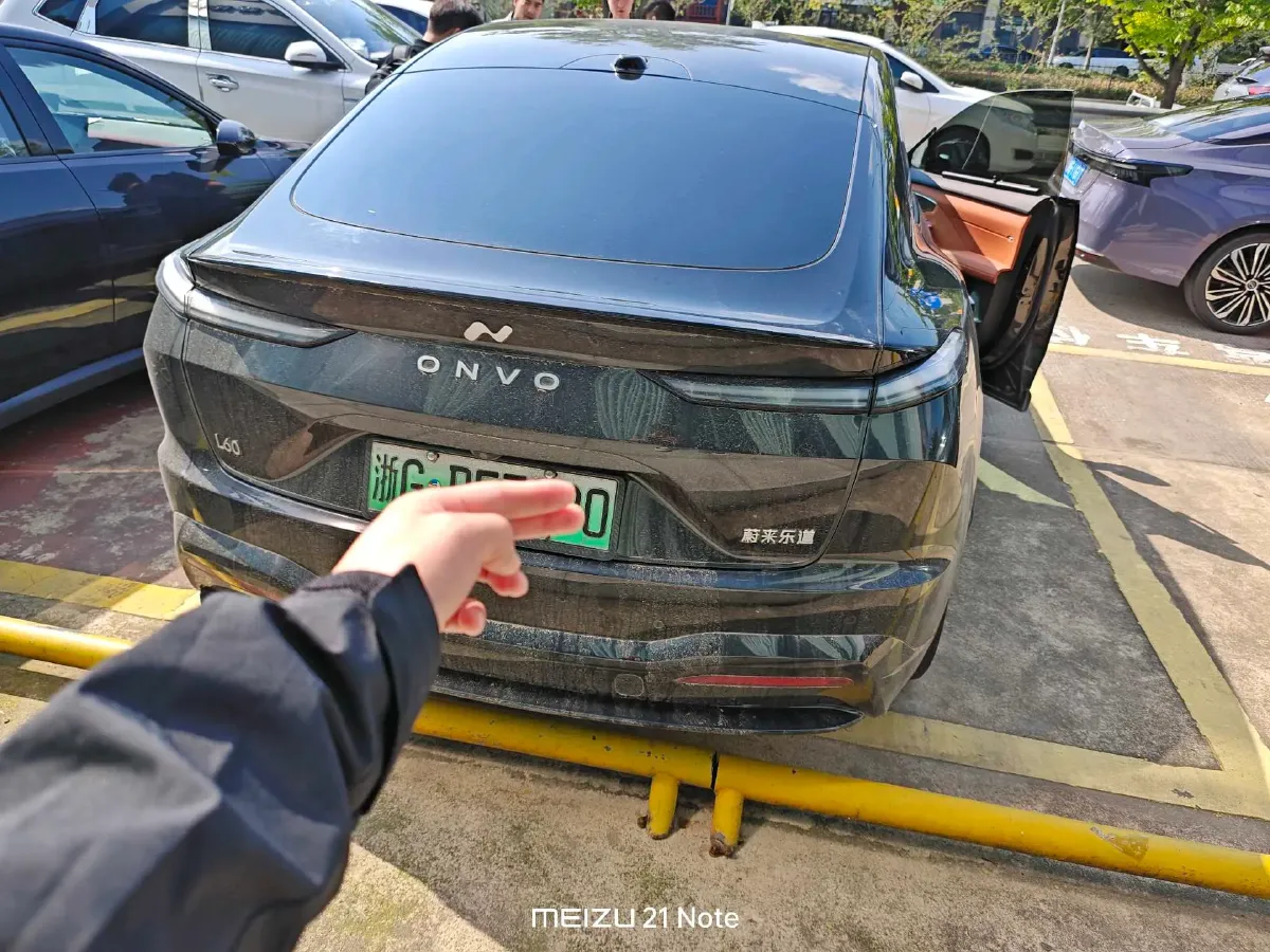 2025 Dongfeng Z9 2.3T 190HP L4 8AT,autocango,china used car exporter,china ev exporter,chinese used car exporter,chinese used ev exporter