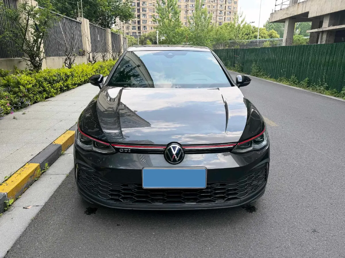 2023 Volkswagen GolfGTI 2.0T 220HP L4 7DCT,autocango,china used car exporter,china ev exporter,chinese used car exporter,chinese used ev exporter