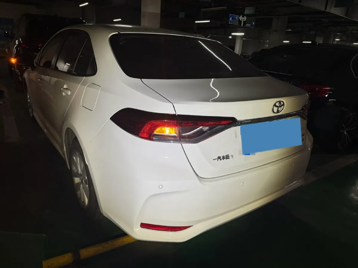 2021 Toyota Corolla 1.2T 116HP L4 CVT,autocango,china used car exporter,china ev exporter,chinese used car exporter,chinese used ev exporter