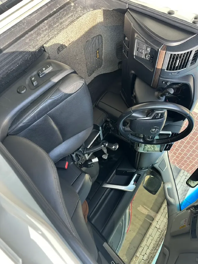 2019 Toyota Land Cruiser Prado 3.5L 280HP V6 6AT,autocango,china used car exporter,china ev exporter,chinese used car exporter,chinese used ev exporter
