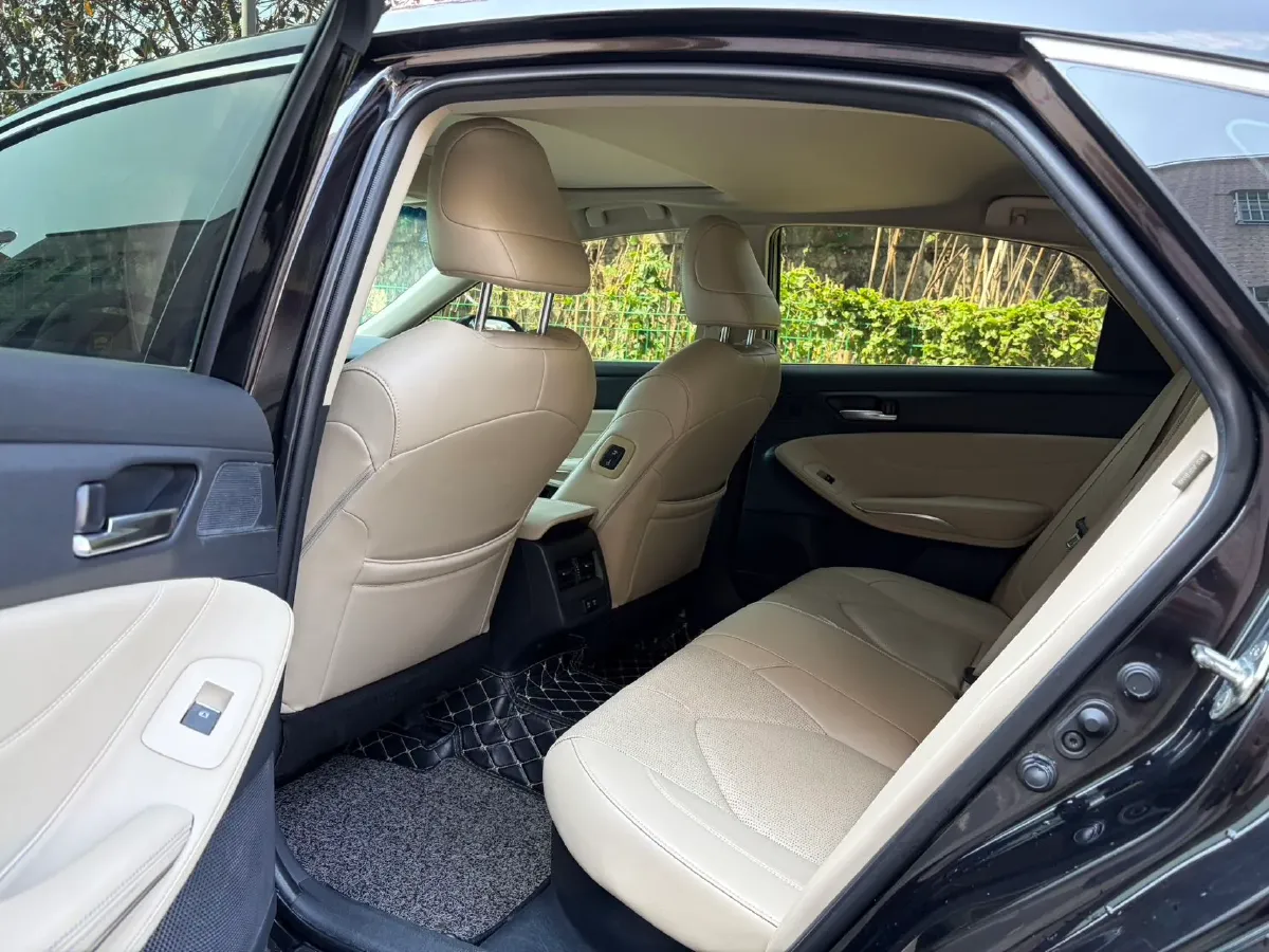 2019 Toyota Avalon 2.5L 178HP L4 E-CVT Hybrid,autocango,china used car exporter,china ev exporter,chinese used car exporter,chinese used ev exporter