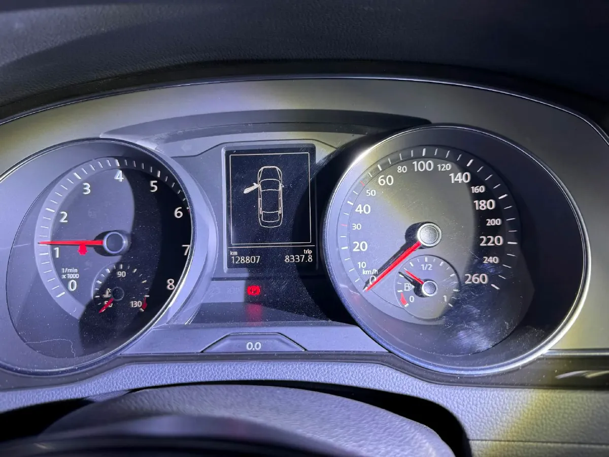 2019 Volkswagen Magotan 2.0T 186HP L4 7DCT,autocango,china used car exporter,china ev exporter,chinese used car exporter,chinese used ev exporter