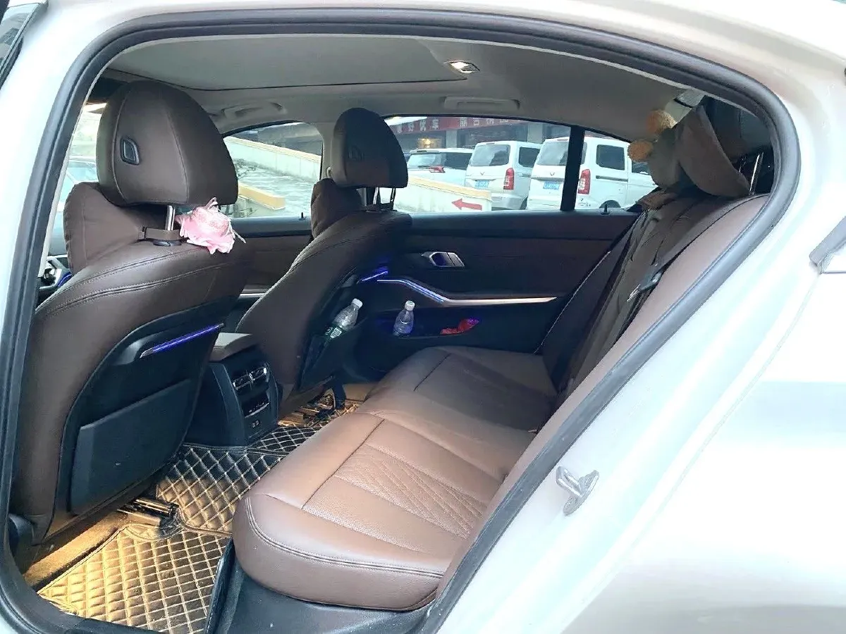 2022 BMW 3 Series 2.0T 184HP L4 8AT,autocango,china used car exporter,china ev exporter,chinese used car exporter,chinese used ev exporter