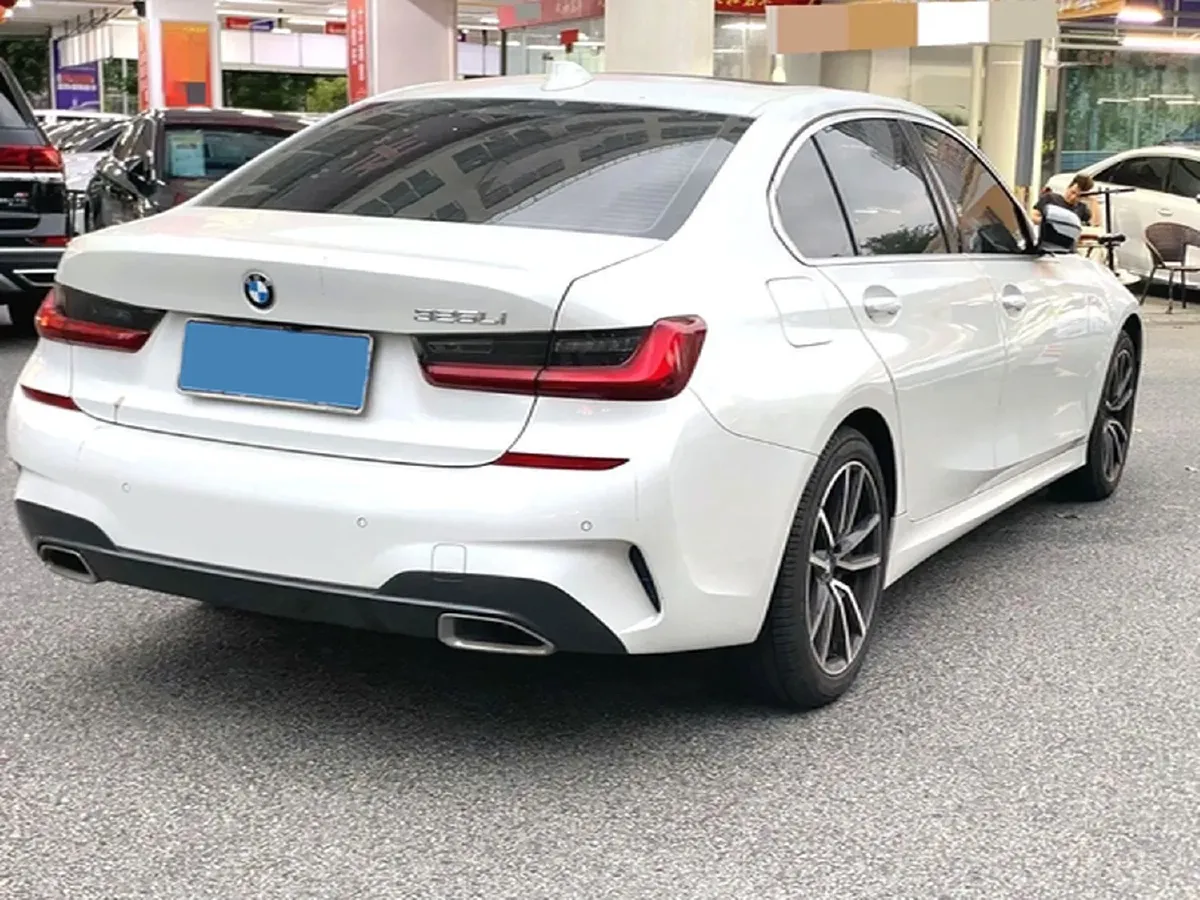 2022 BMW 3 Series 2.0T 184HP L4 8AT,autocango,china used car exporter,china ev exporter,chinese used car exporter,chinese used ev exporter