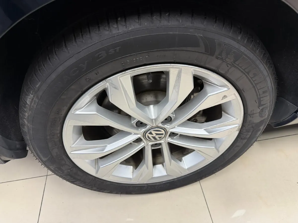 2019 Volkswagen Tayron 2.0T 186HP L4 7DCT,autocango,china used car exporter,china ev exporter,chinese used car exporter,chinese used ev exporter