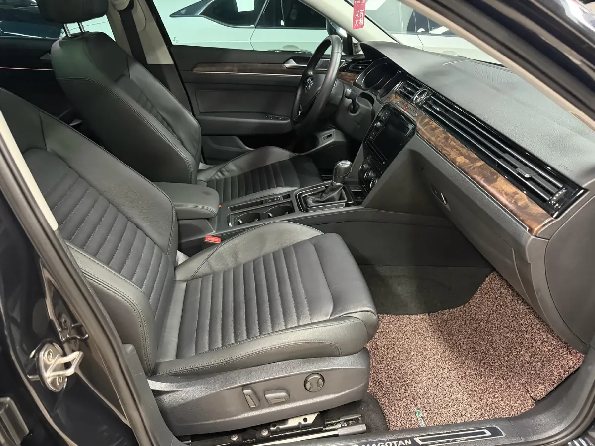 2019 Volkswagen Tayron 2.0T 186HP L4 7DCT,autocango,china used car exporter,china ev exporter,chinese used car exporter,chinese used ev exporter