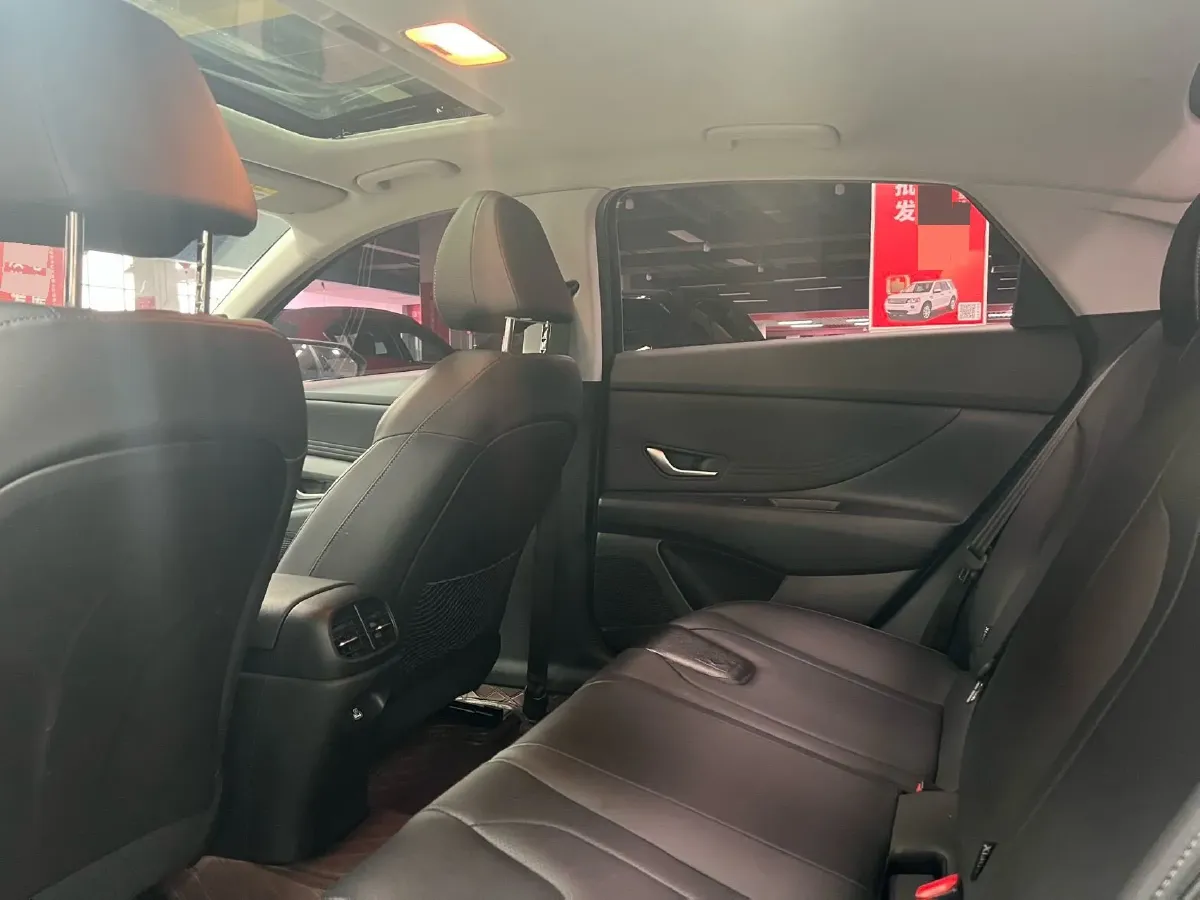 2022 Hyundai Elantra 1.5L 115HP L4 CVT,autocango,china used car exporter,china ev exporter,chinese used car exporter,chinese used ev exporter
