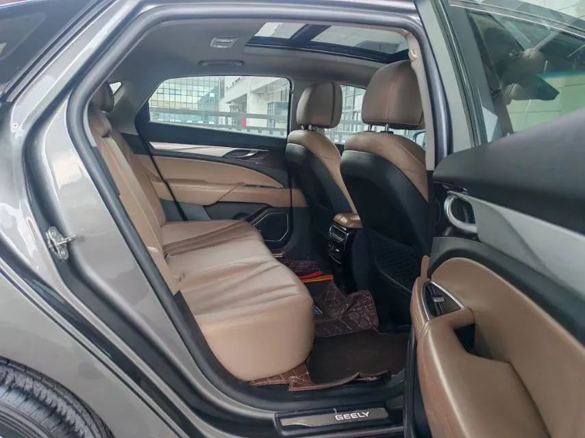 2018 Geely Emgrand GT 1.5T 180HP L3 7DCT,autocango,china used car exporter,china ev exporter,chinese used car exporter,chinese used ev exporter