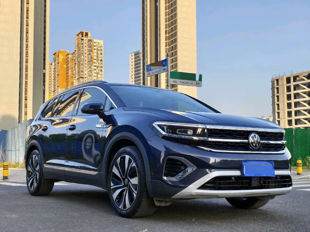 2023 Volkswagen Talagon 2.0T 220HP L4 7DCT,autocango,china used car exporter,china ev exporter,chinese used car exporter,chinese used ev exporter