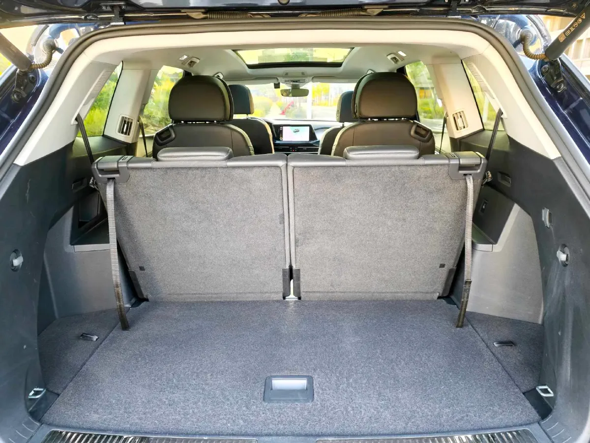 2023 Volkswagen Talagon 2.0T 220HP L4 7DCT,autocango,china used car exporter,china ev exporter,chinese used car exporter,chinese used ev exporter