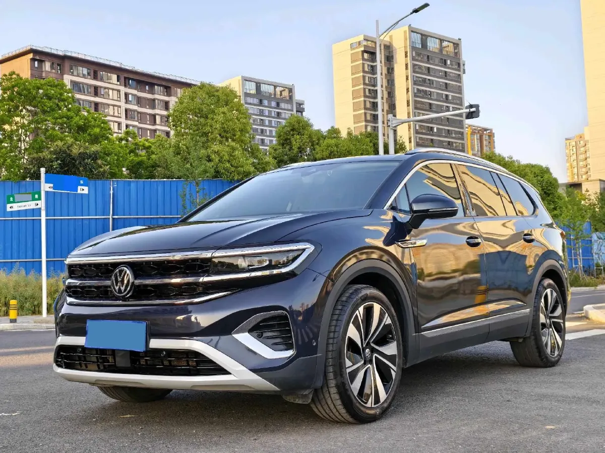 2023 Volkswagen Talagon 2.0T 220HP L4 7DCT,autocango,china used car exporter,china ev exporter,chinese used car exporter,chinese used ev exporter