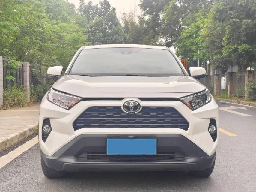 2020 Toyota RAV4 2.0L 171HP L4 CVT,autocango,china used car exporter,china ev exporter,chinese used car exporter,chinese used ev exporter