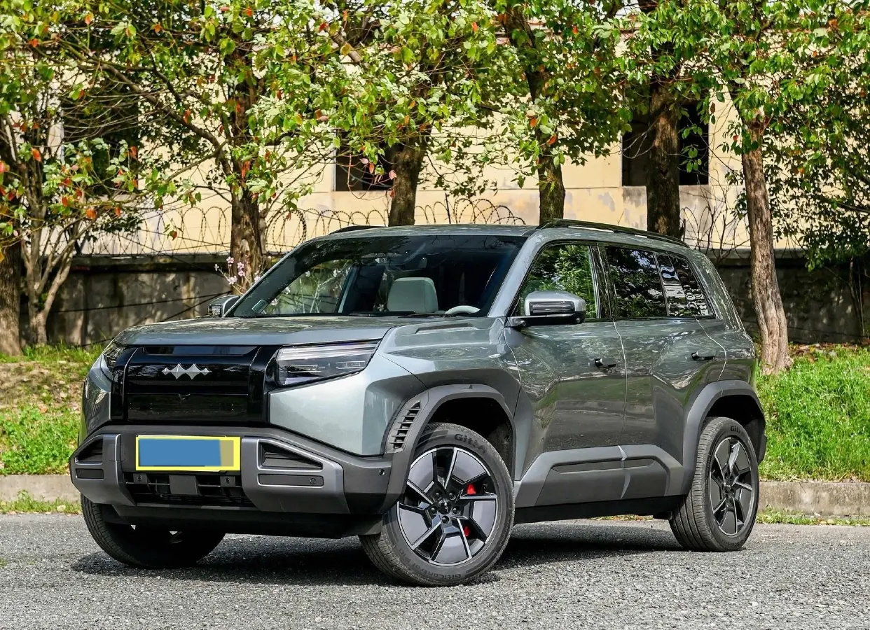2025 FangChengBao Tai 3 BEV,autocango,china used car exporter,china ev exporter,chinese used car exporter,chinese used ev exporter