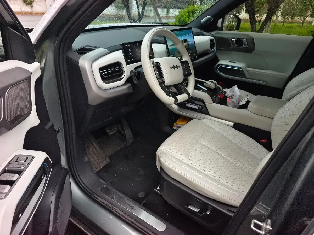 2025 FangChengBao Tai 3 BEV,autocango,china used car exporter,china ev exporter,chinese used car exporter,chinese used ev exporter