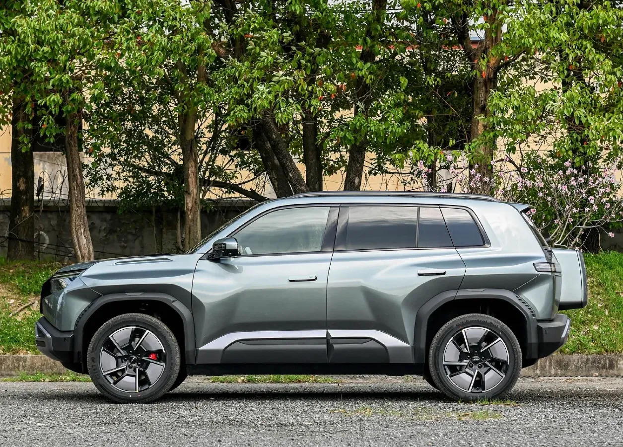 2025 FangChengBao Tai 3 BEV,autocango,china used car exporter,china ev exporter,chinese used car exporter,chinese used ev exporter