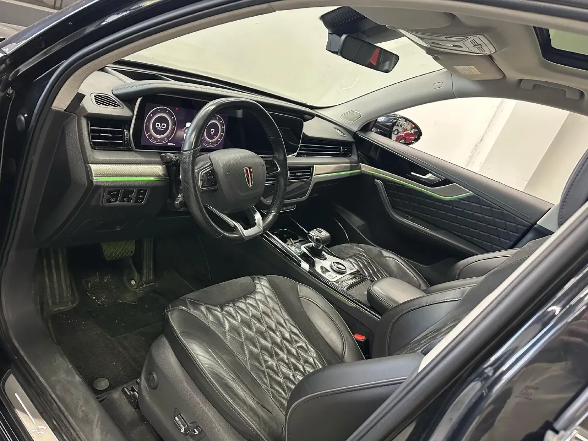 2019 HongQi HS5 2.0T 224HP L4 6AT,autocango,china used car exporter,china ev exporter,chinese used car exporter,chinese used ev exporter