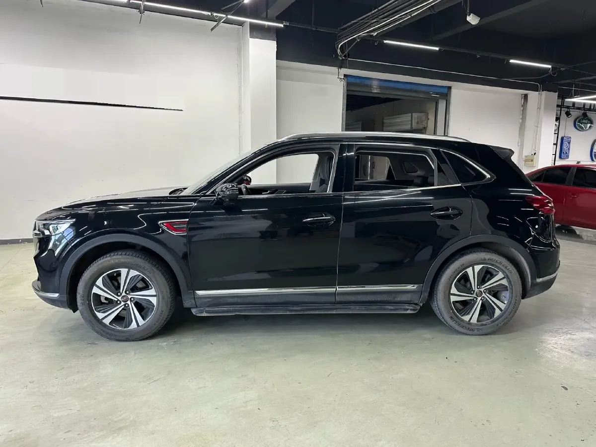 2019 HongQi HS5 2.0T 224HP L4 6AT,autocango,china used car exporter,china ev exporter,chinese used car exporter,chinese used ev exporter