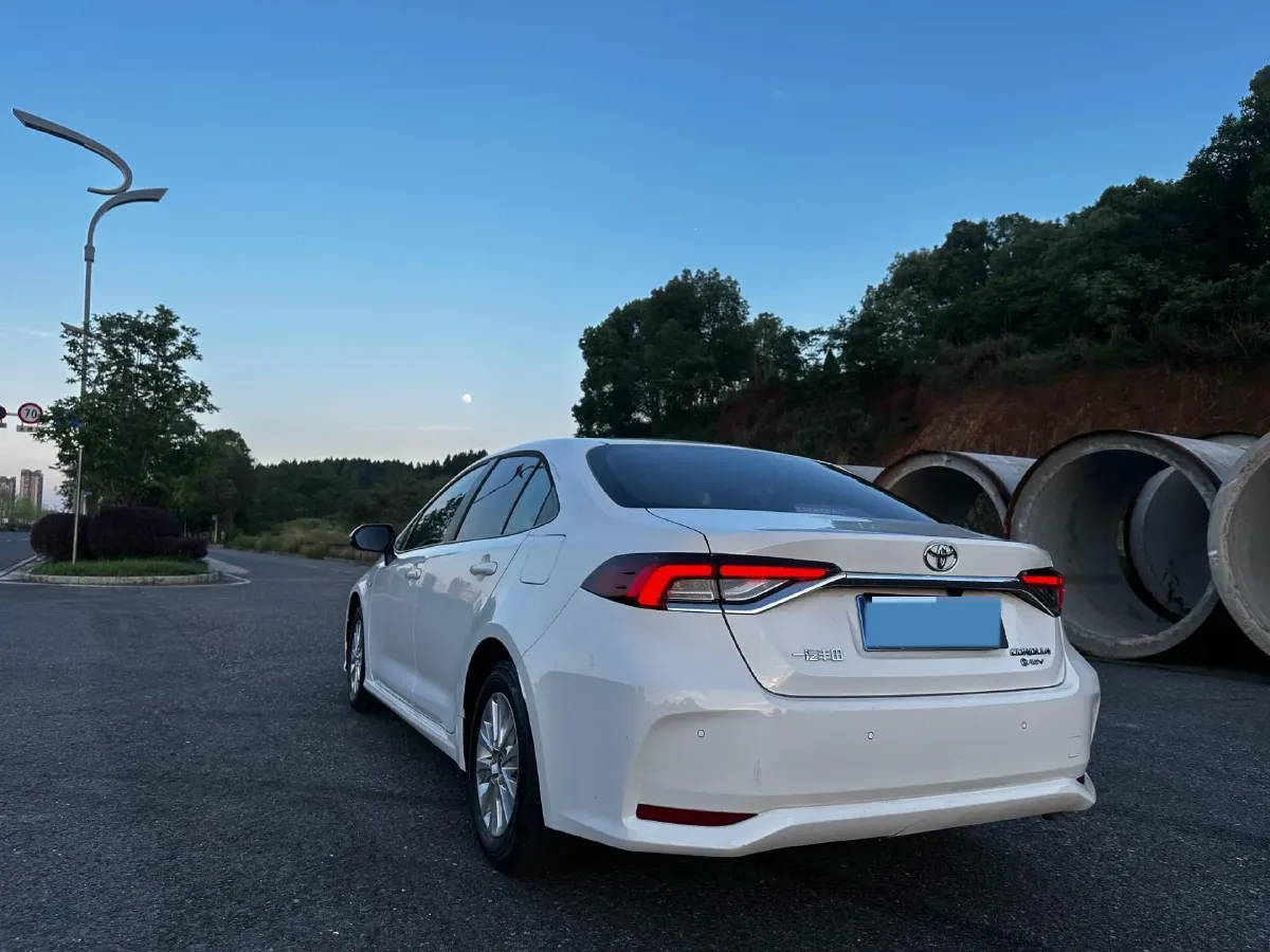 2024 Toyota Corolla 1.8L 98HP L4 E-CVT Hybrid,autocango,china used car exporter,china ev exporter,chinese used car exporter,chinese used ev exporter