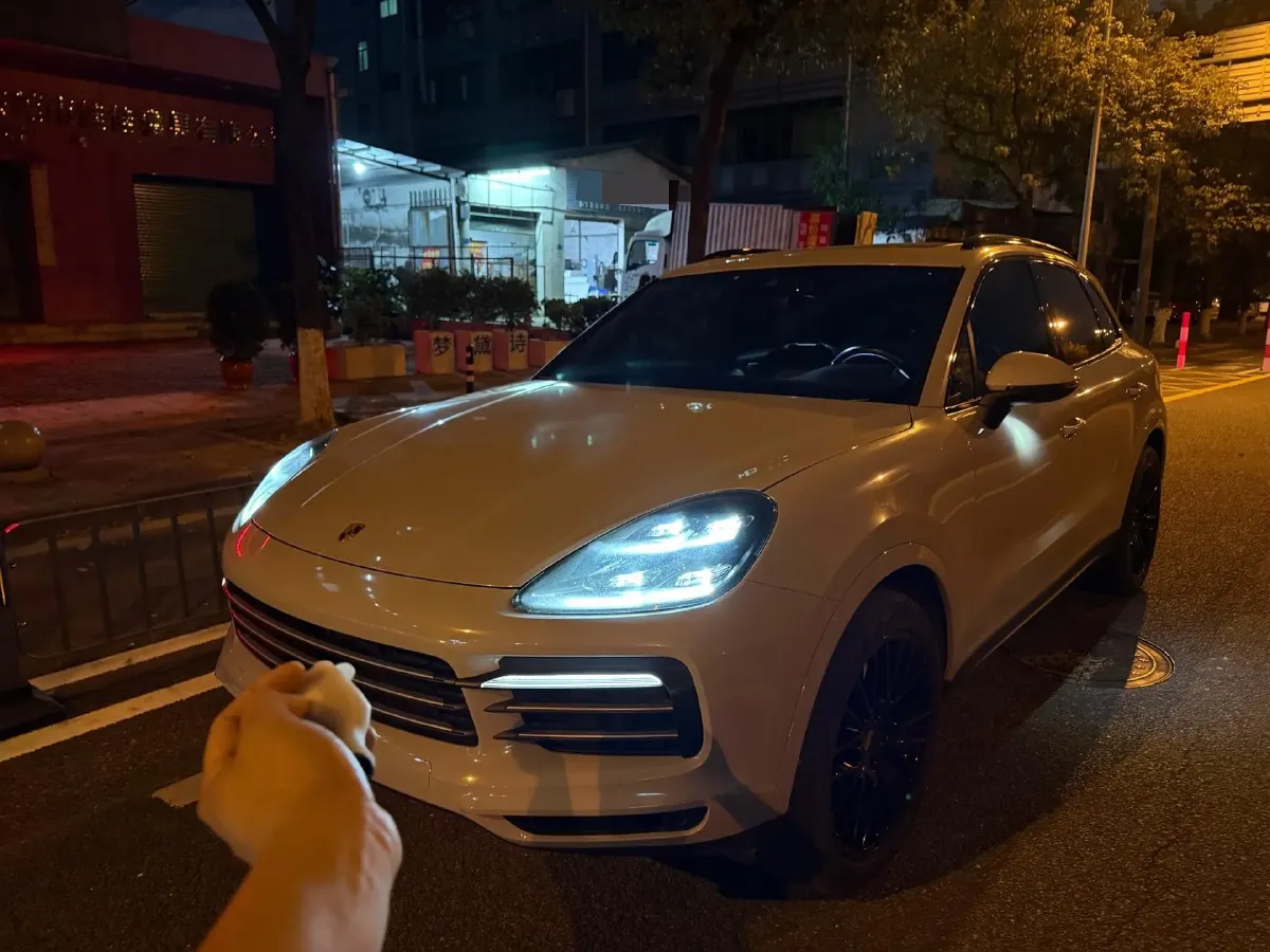 2018 Land Rover Range Rover Velar 3.0T 380HP V6 8AT,autocango,china used car exporter,china ev exporter,chinese used car exporter,chinese used ev exporter