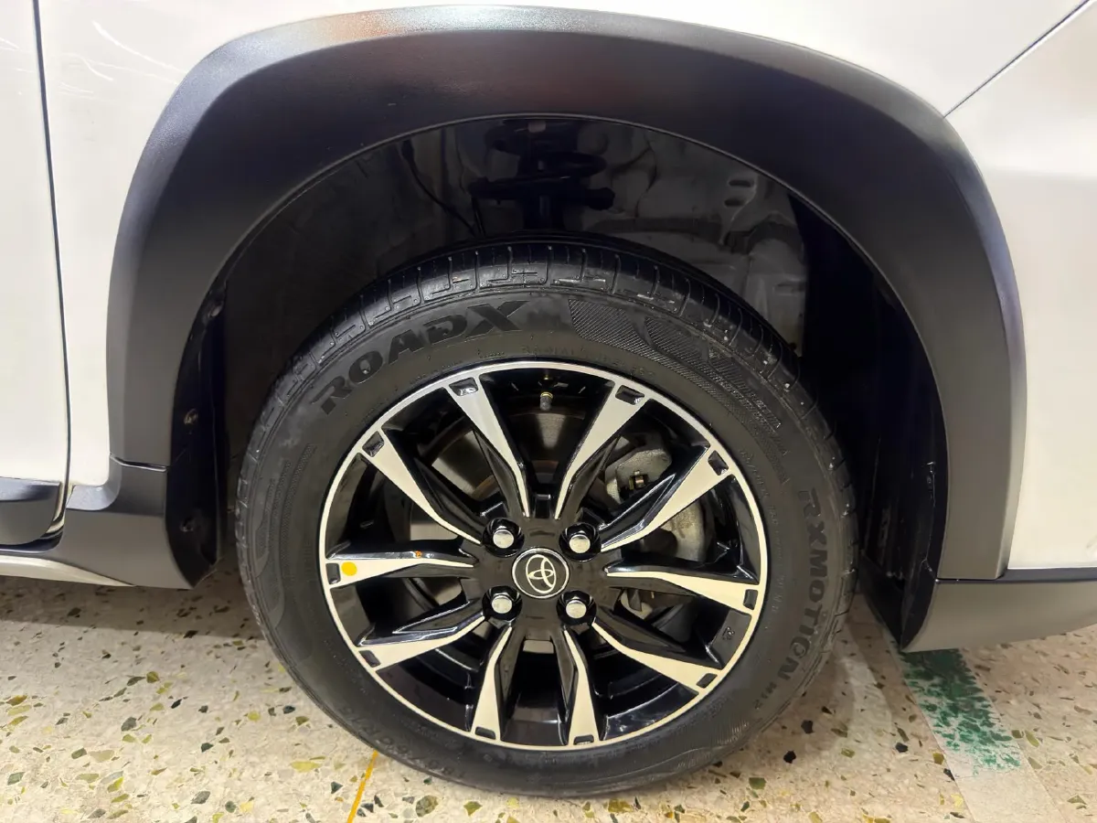 2022 Toyota Yaris L 1.5L 112HP L4 CVT,autocango,china used car exporter,china ev exporter,chinese used car exporter,chinese used ev exporter