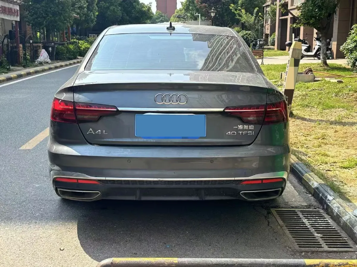 2020 Audi A4L 2.0T 190HP L4 7DCT,autocango,china used car exporter,china ev exporter,chinese used car exporter,chinese used ev exporter