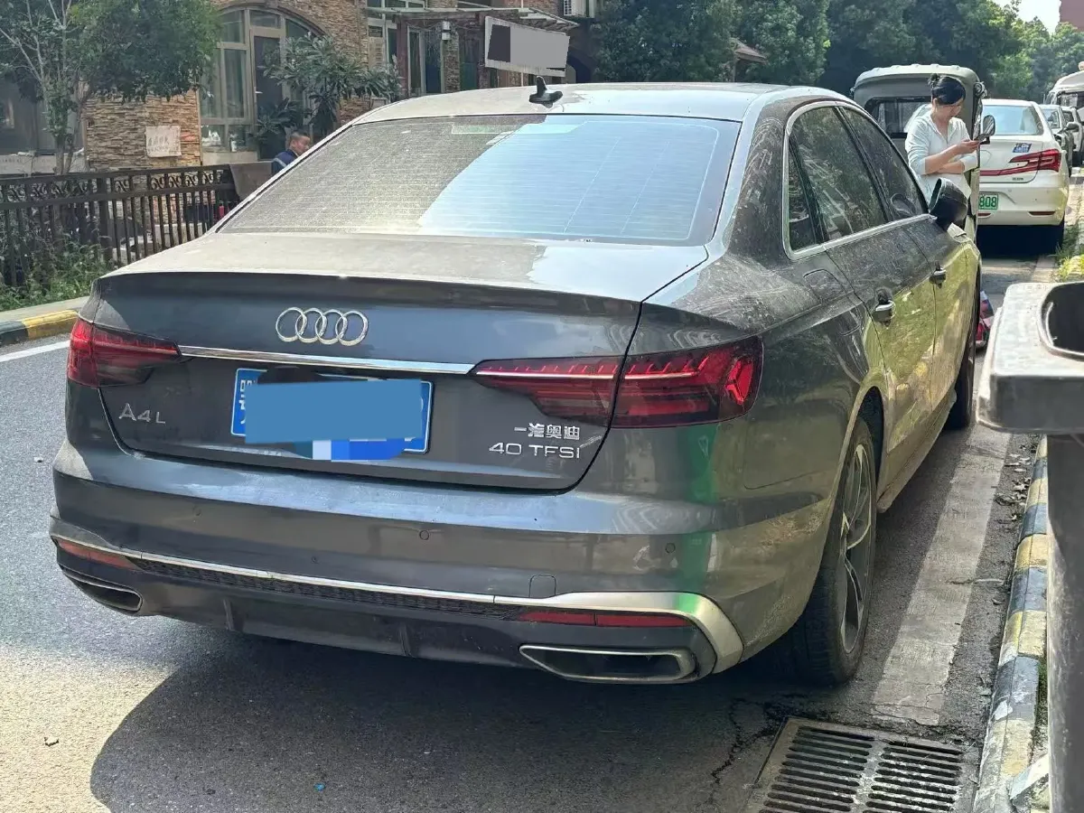 2020 Audi A4L 2.0T 190HP L4 7DCT,autocango,china used car exporter,china ev exporter,chinese used car exporter,chinese used ev exporter
