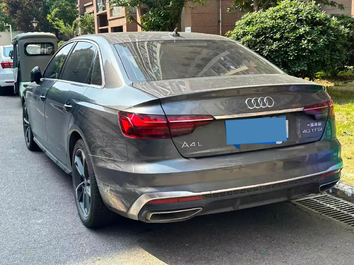 2020 Audi A4L 2.0T 190HP L4 7DCT,autocango,china used car exporter,china ev exporter,chinese used car exporter,chinese used ev exporter