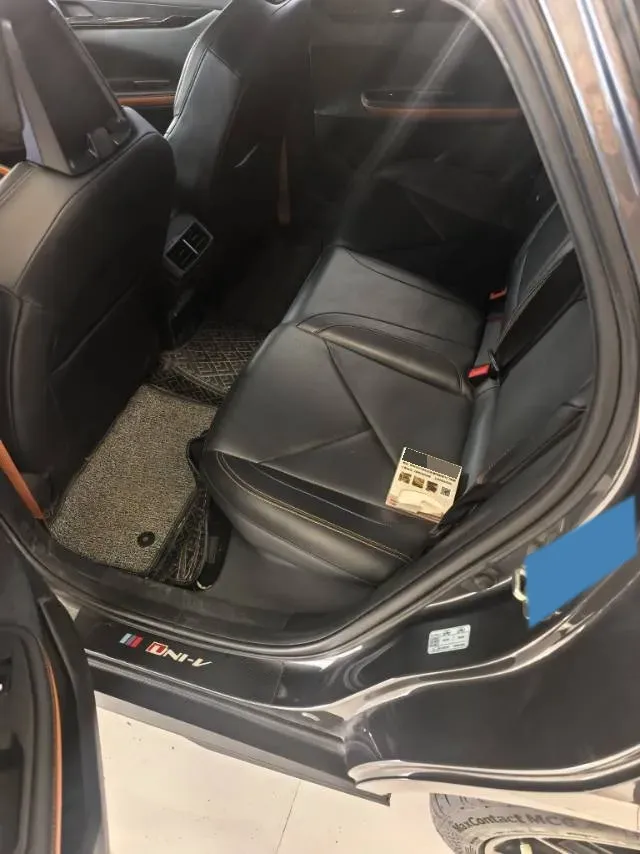 2023 ChangAn UNI-V 1.5T 188HP L4 7DCT,autocango,china used car exporter,china ev exporter,chinese used car exporter,chinese used ev exporter