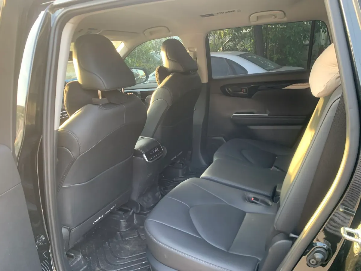 2026 Toyota Highlander 2.5L 189HP L4 E-CVT Hybrid,autocango,china used car exporter,china ev exporter,chinese used car exporter,chinese used ev exporter