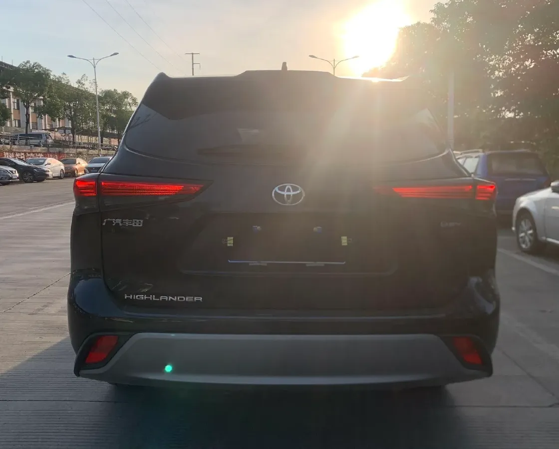 2026 Toyota Highlander 2.5L 189HP L4 E-CVT Hybrid,autocango,china used car exporter,china ev exporter,chinese used car exporter,chinese used ev exporter