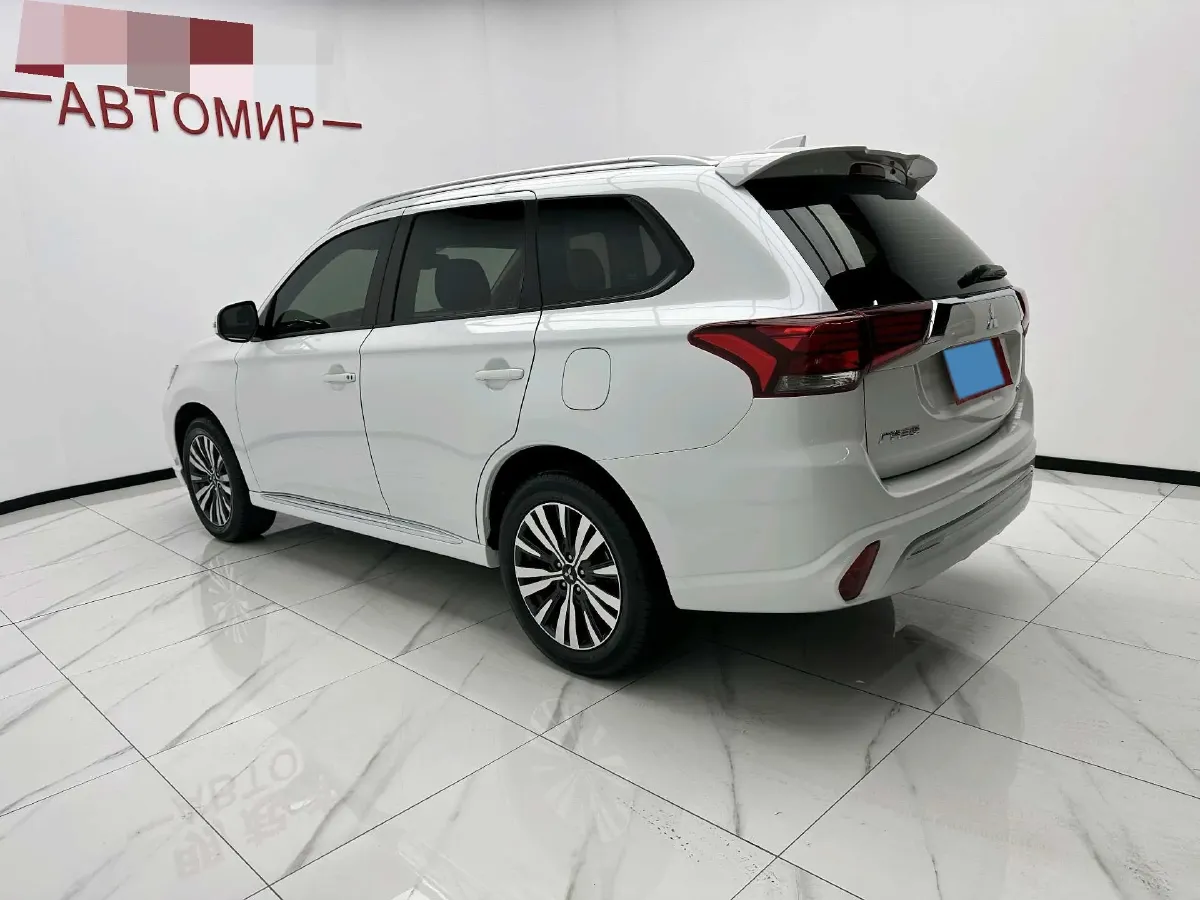 2020 Mitsubishi Outlander 2.0L 166HP L4 CVT,autocango,china used car exporter,china ev exporter,chinese used car exporter,chinese used ev exporter