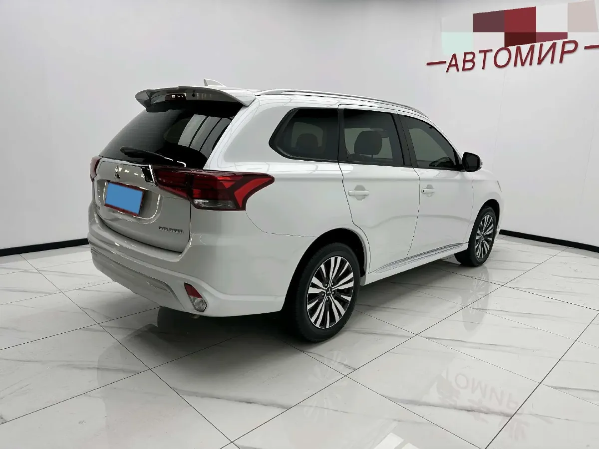 2020 Mitsubishi Outlander 2.0L 166HP L4 CVT,autocango,china used car exporter,china ev exporter,chinese used car exporter,chinese used ev exporter