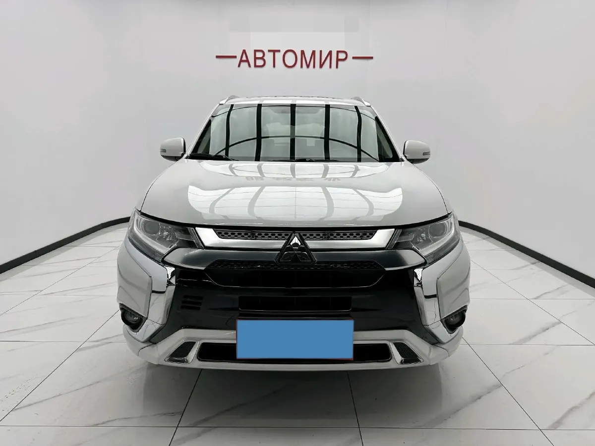2020 Mitsubishi Outlander 2.0L 166HP L4 CVT,autocango,china used car exporter,china ev exporter,chinese used car exporter,chinese used ev exporter