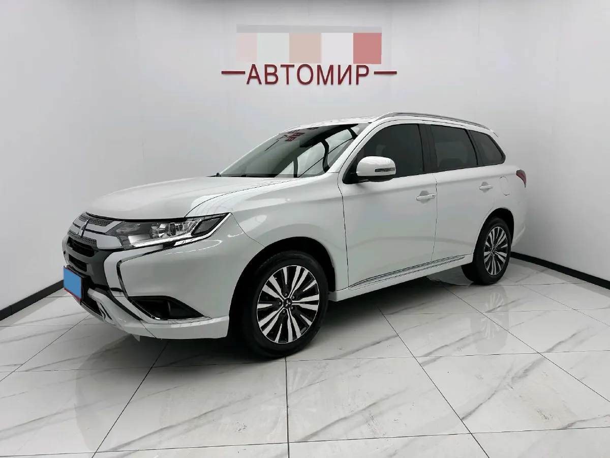 2020 Mitsubishi Outlander 2.0L 166HP L4 CVT,autocango,china used car exporter,china ev exporter,chinese used car exporter,chinese used ev exporter