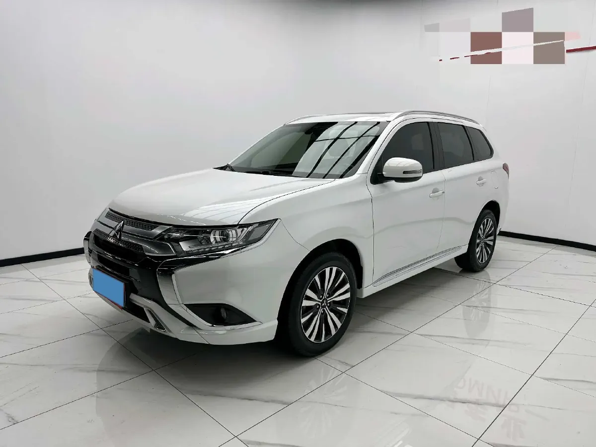 2020 Mitsubishi Outlander 2.0L 166HP L4 CVT,autocango,china used car exporter,china ev exporter,chinese used car exporter,chinese used ev exporter