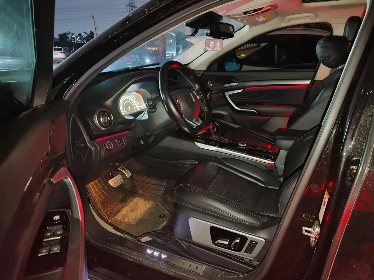 2017 WEY VV7 2.0T 234HP L4 7DCT,autocango,china used car exporter,china ev exporter,chinese used car exporter,chinese used ev exporter