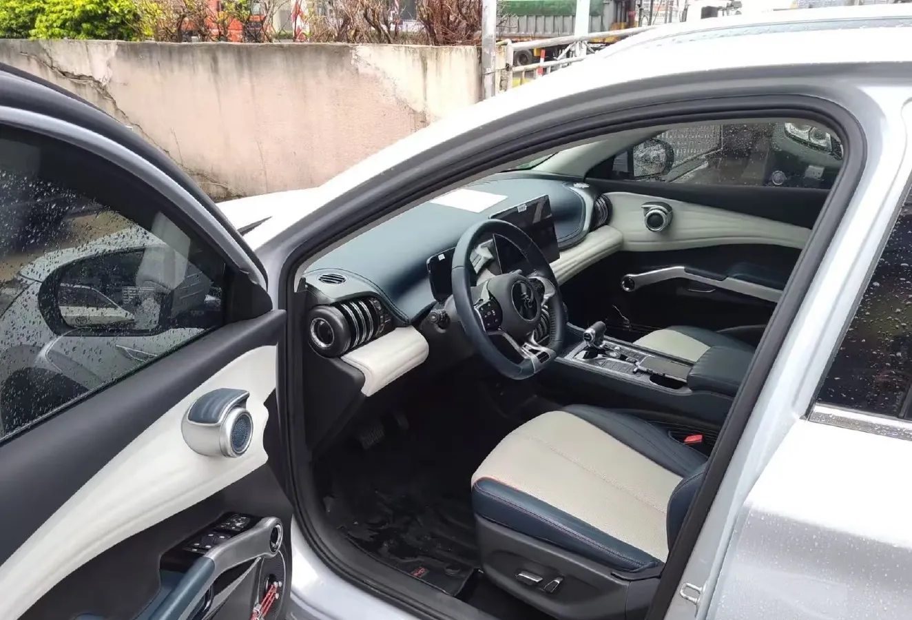 2022 Foton Grand General G7 2.0T 238HP L4 8AT,autocango,china used car exporter,china ev exporter,chinese used car exporter,chinese used ev exporter