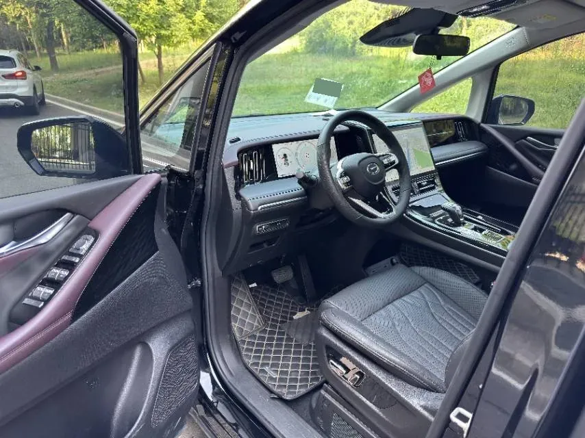 2024 GAC Trumpchi M8 2.0T 252HP L4 8AT,autocango,china used car exporter,china ev exporter,chinese used car exporter,chinese used ev exporter