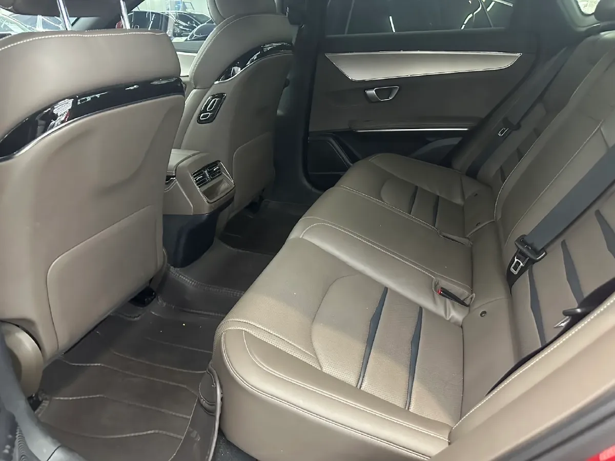 2020 WEY VV7 2.0T 227HP L4 7DCT PHEV,autocango,china used car exporter,china ev exporter,chinese used car exporter,chinese used ev exporter
