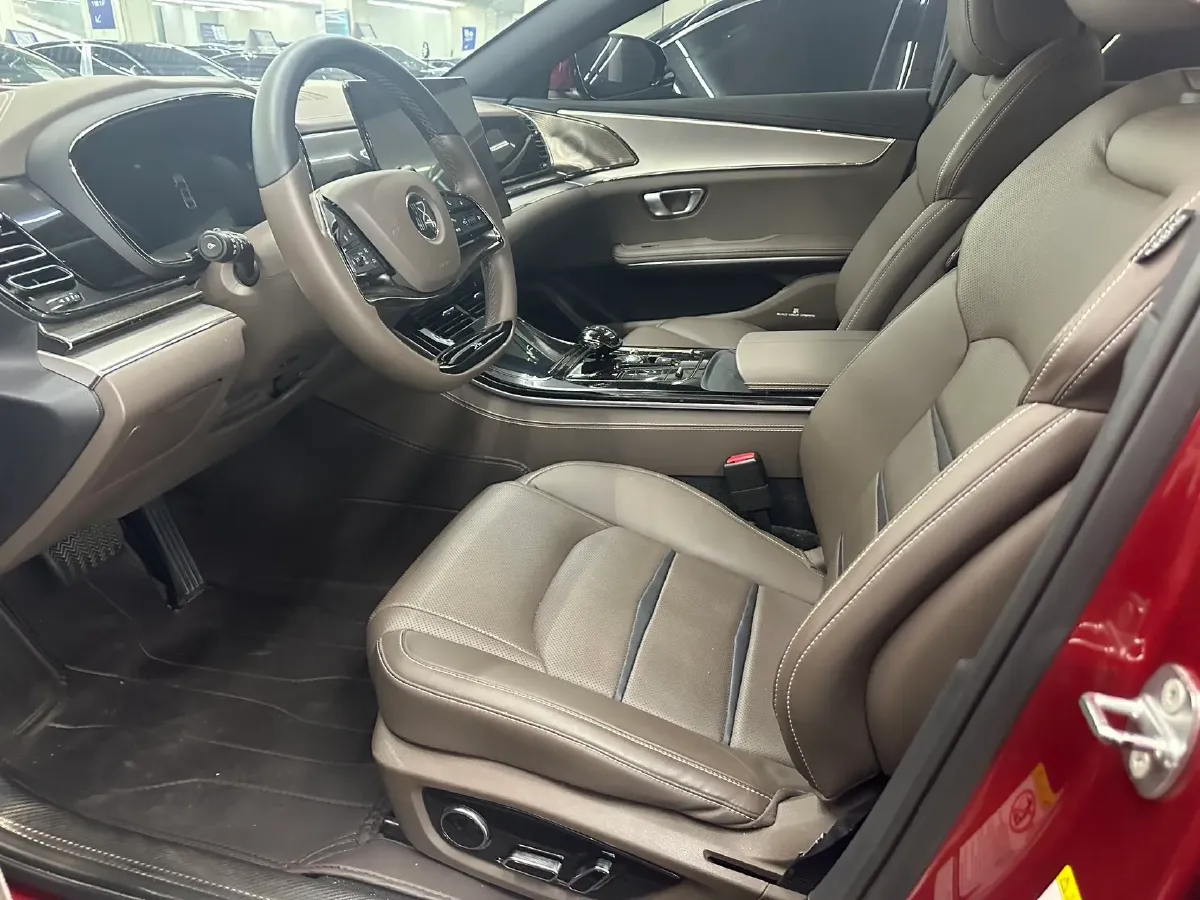 2020 WEY VV7 2.0T 227HP L4 7DCT PHEV,autocango,china used car exporter,china ev exporter,chinese used car exporter,chinese used ev exporter