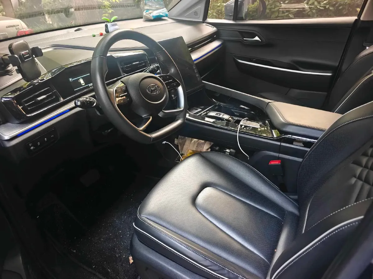 2022 Hyundai Custo 1.5T 170HP L4 8AT,autocango,china used car exporter,china ev exporter,chinese used car exporter,chinese used ev exporter